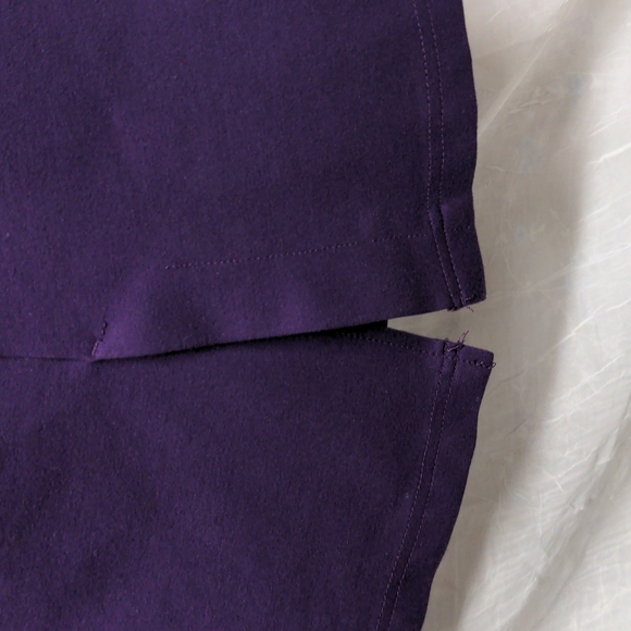 Torrid Tight Fitted Pencil Skirt Purple Pull On Size 0 Women's 12 Slimming EUC - Picture 2 of 7